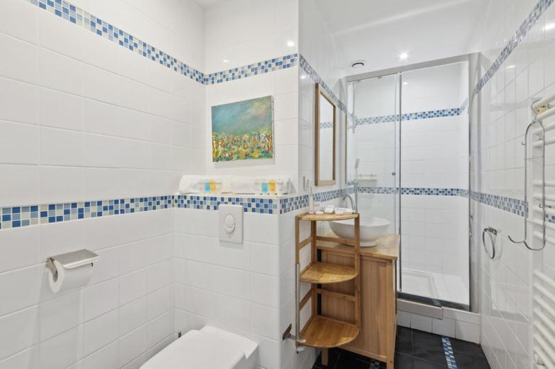232 Suite Home Shanghai Concept In Paris Extérieur photo